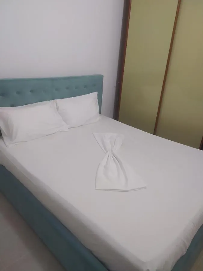 טיראנה One Apartament דירה